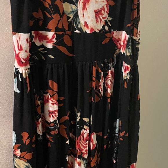 Lilbetter Floral Dress Black And Pink Roses - Picture 3 of 3